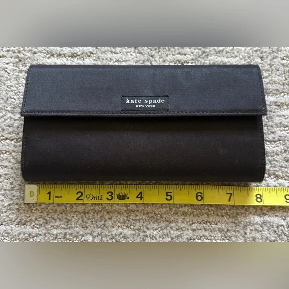 Kate Spade Wallet - Picture 5 of 6